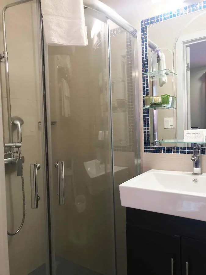 Heritage Hotel New York City 3*,