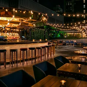 ホテル Moxy Nyc タイムズ スクエア
