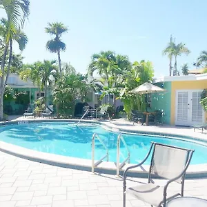 Alexander Palms Court - No Hidden Fees! Key West