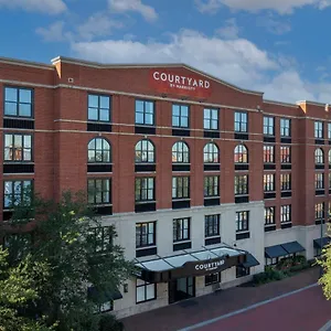 Courtyard By Marriott Downtown - Historic District 3* Savannah