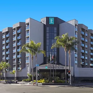 https://embassy-suites-los-angeles-international-airport-north.topanaheimhotels.com